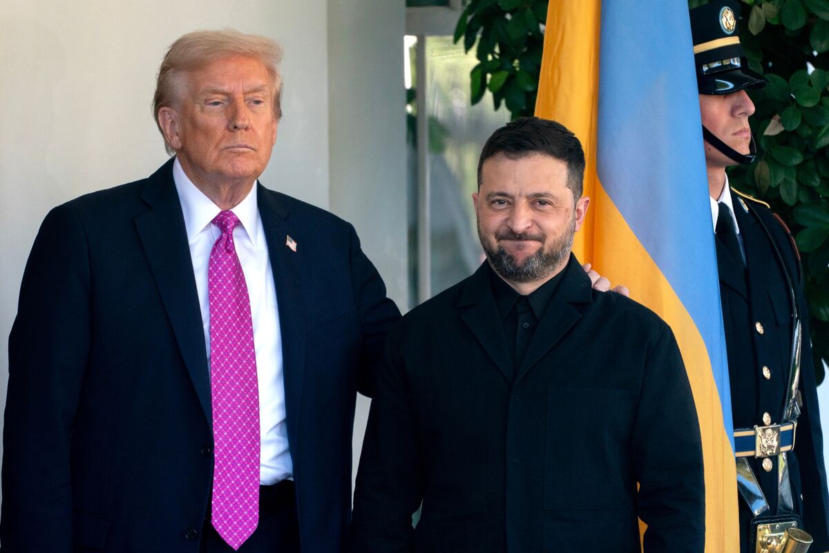 
                            Zelenskiy Says He’ll Meet Trump Soon Signaling Progress on Peace