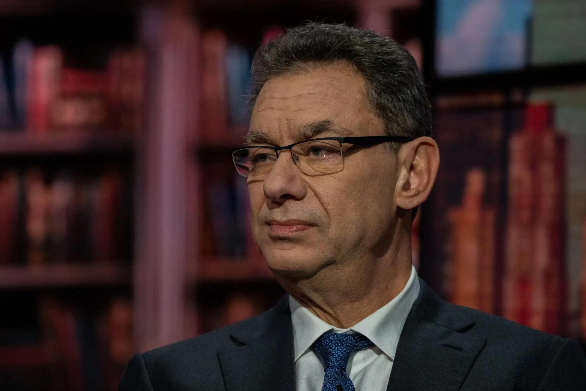 Pfizer Stock Down 40% in Past Year; CEO Bets on Cancer Drugs for Rebound -  Bloomberg