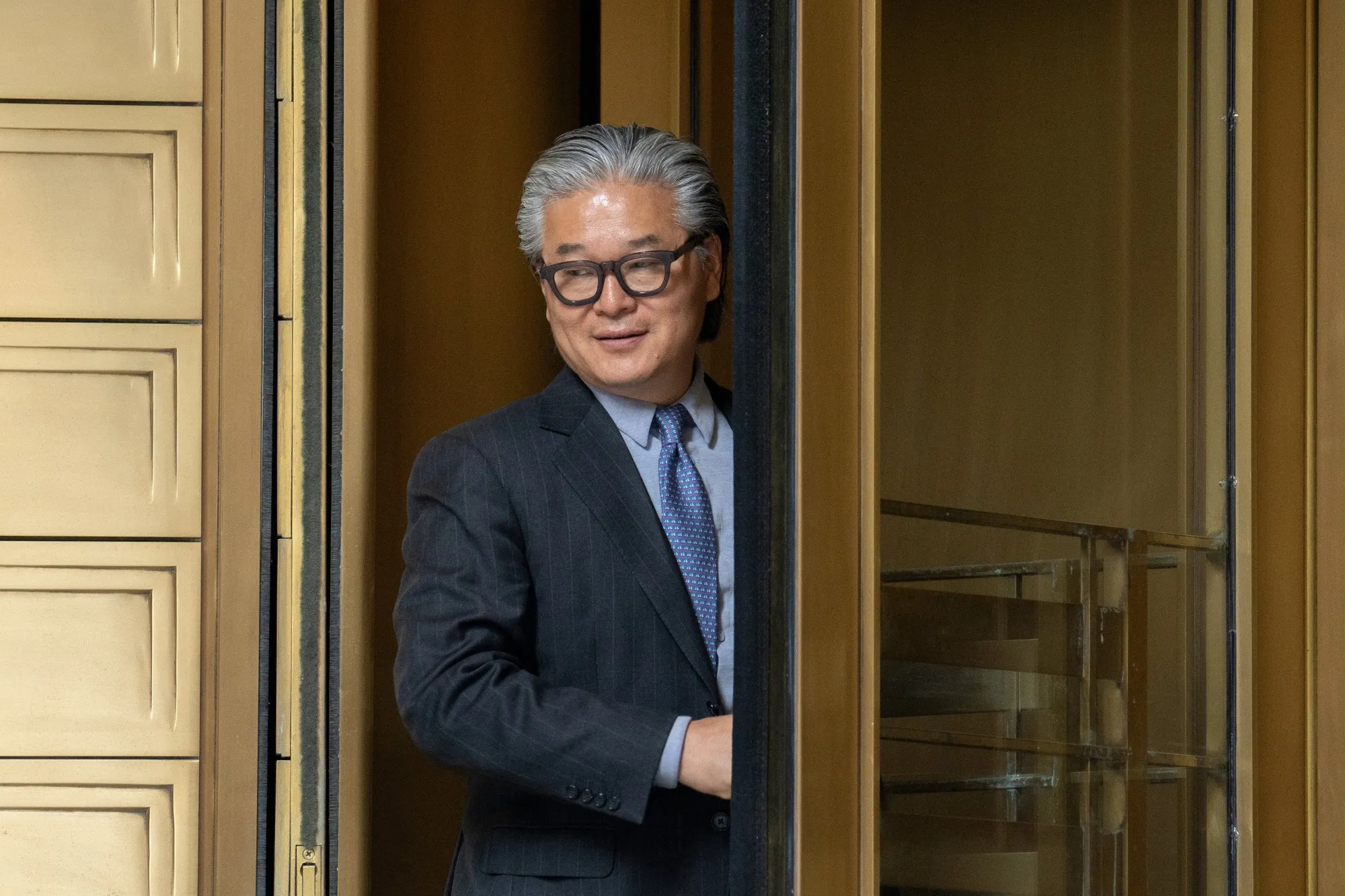 Bill Hwang 