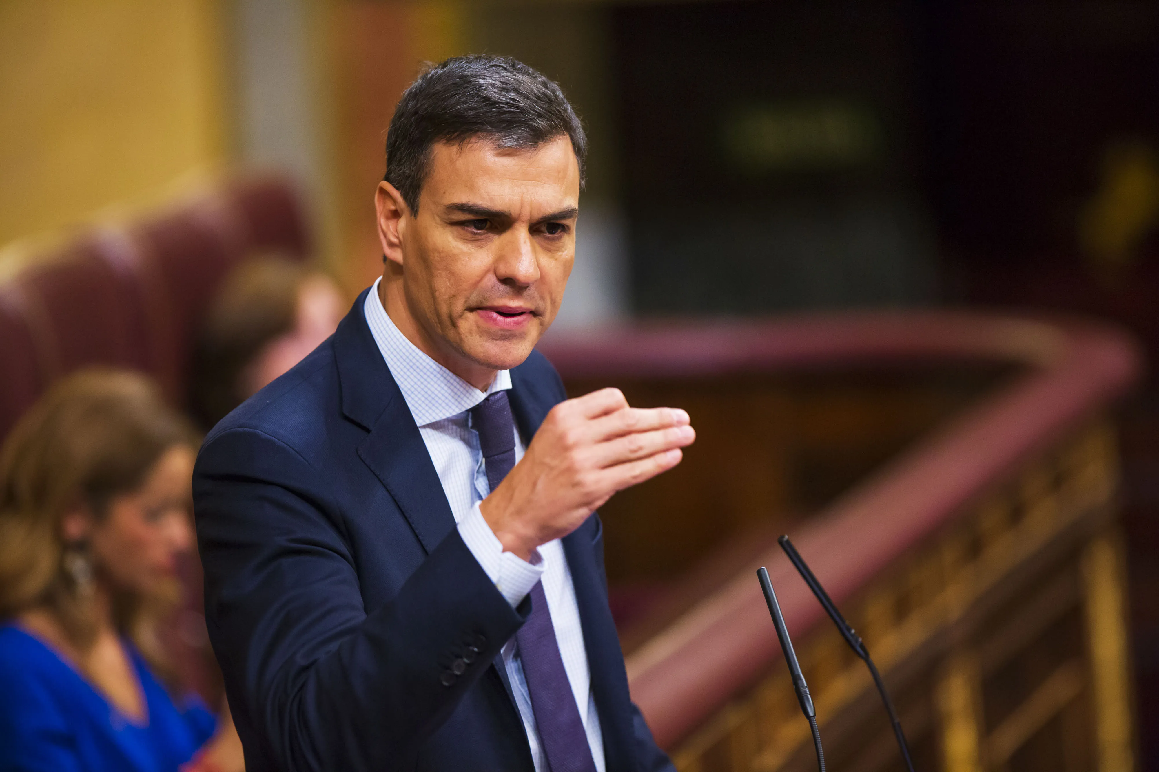 Pedro Sanchez&nbsp;gestures as he speaks during a no-confidence motion vote at parliament in Madrid&nbsp;on&nbsp;June 1, 2018.