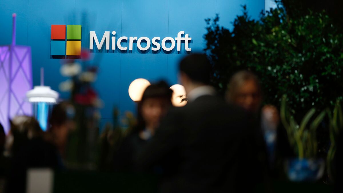 Microsoft Said to Pay $250 Million for Security Vendor Adallom - Bloomberg