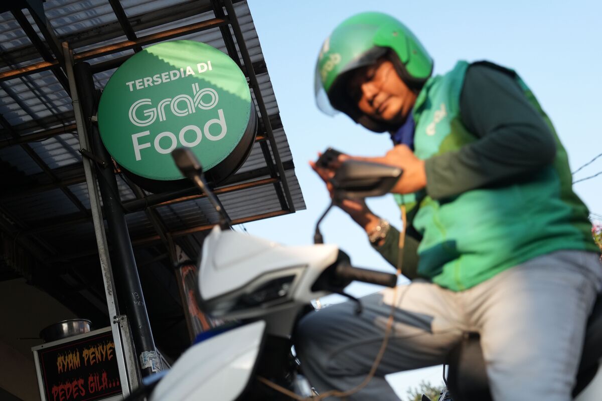 Grab Revenue Misses Estimates in Sign Turnaround Still Fragile - Bloomberg