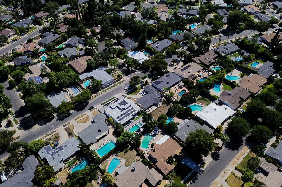 US Mortgage Rates Decline for a Second Week, Dropping to 6.27%