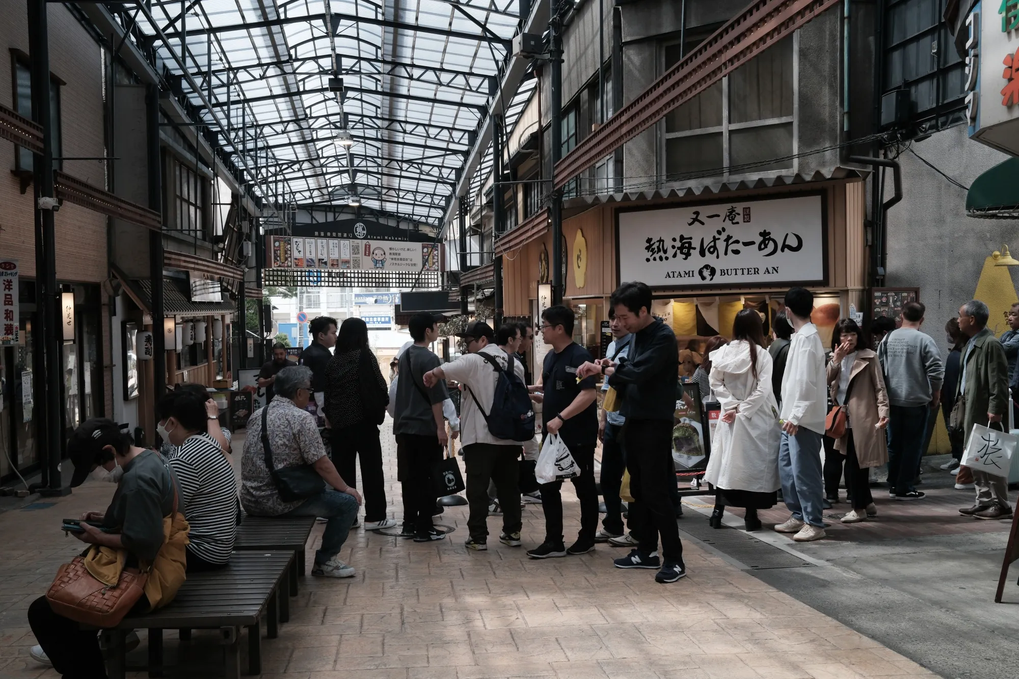 Weaker Yen Keeps Japanese Tourists At Home While Visitors Throng weaker-yen-keeps-japanese-tourists-at-home-while-visitors-throng