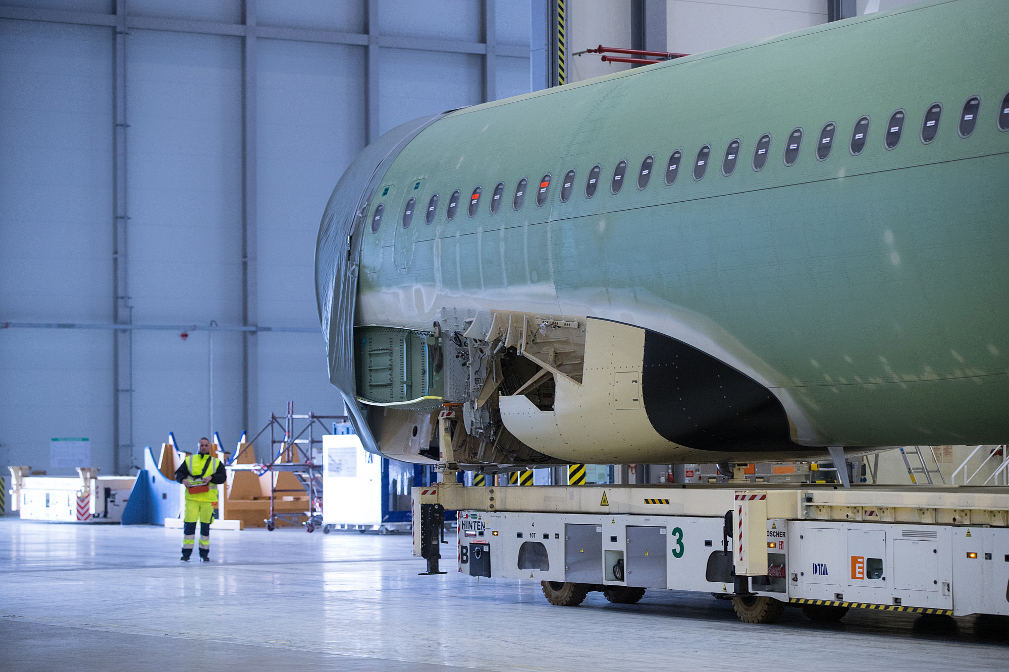 Inside American Airlines' Scramble as Virus Grounds Jets by Hundreds - The  New York Times