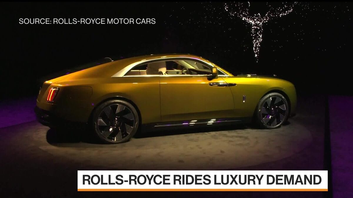 The average cost of a Rolls-Royce in 2022 was half a million Euros