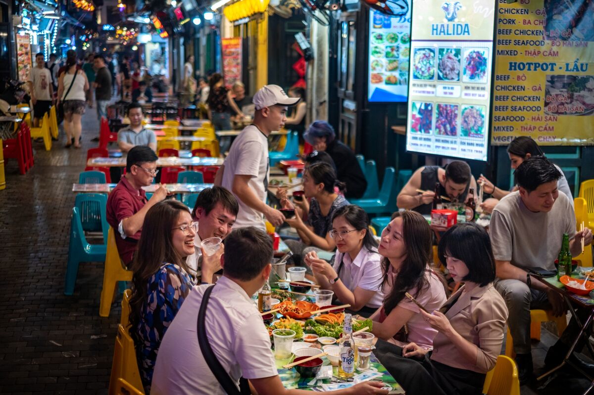 Vietnam’s Hot Streak Builds on Apple Home Hub Bet, Trade Boom