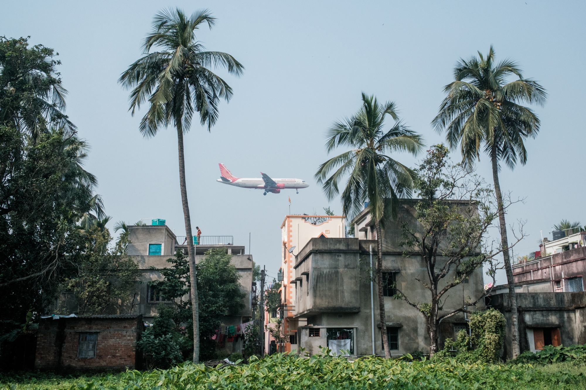Un avion d'Air India Ltd. se prépare à atterrir à Kolkata.