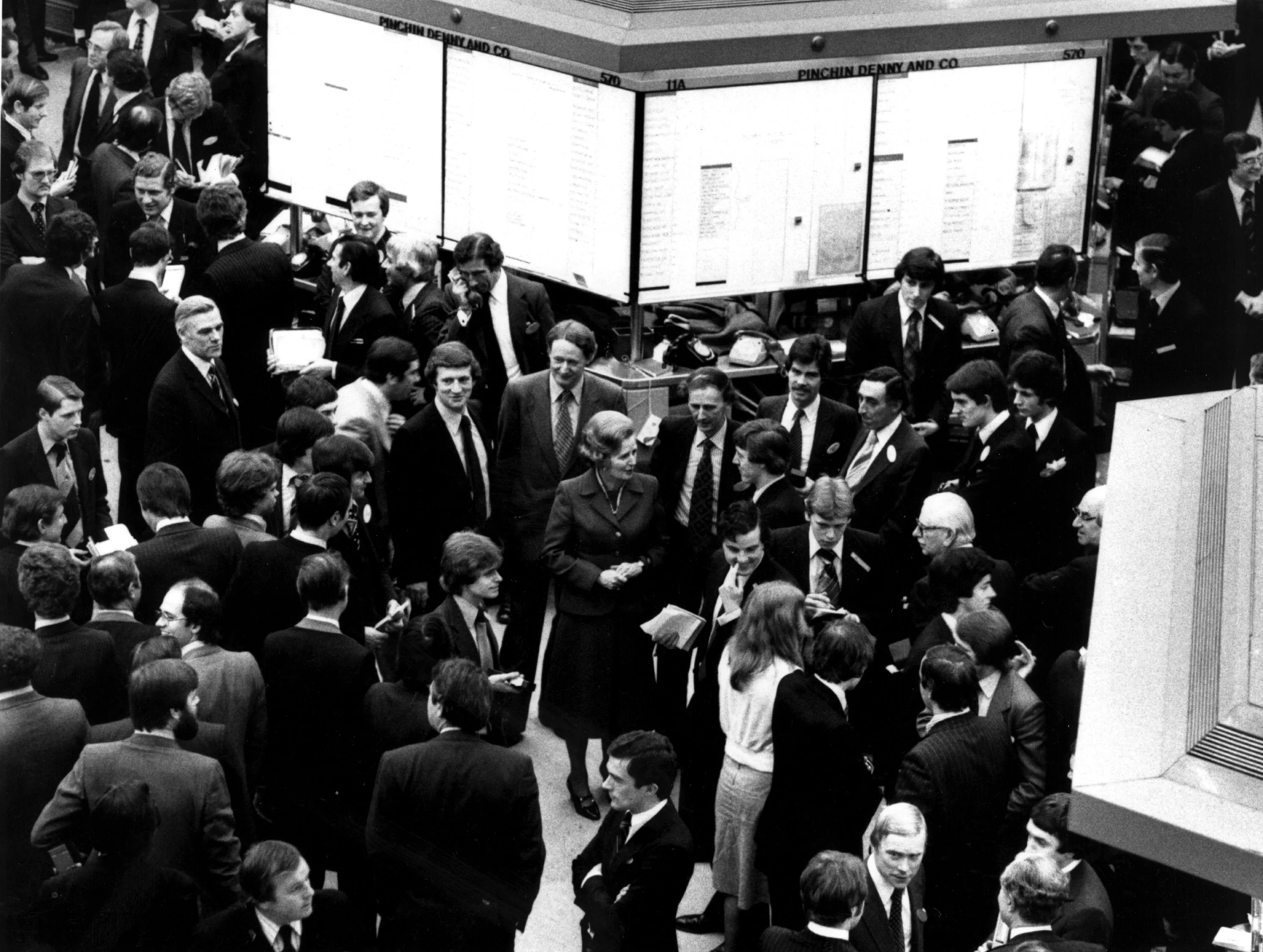 サッチャー元英首相が死去、87歳－妥協知らずの「鉄の女」 - Bloomberg