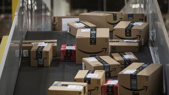 Jeff Bezos Loses $13 Billion in Hours as Amazon Shares Slump