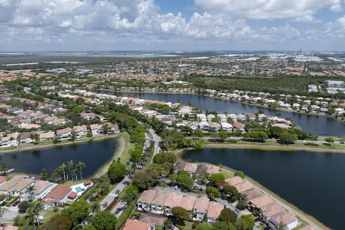 🟪"Trump e l'immigrazione: le conseguenze sulla crisi abitativa di Miami"