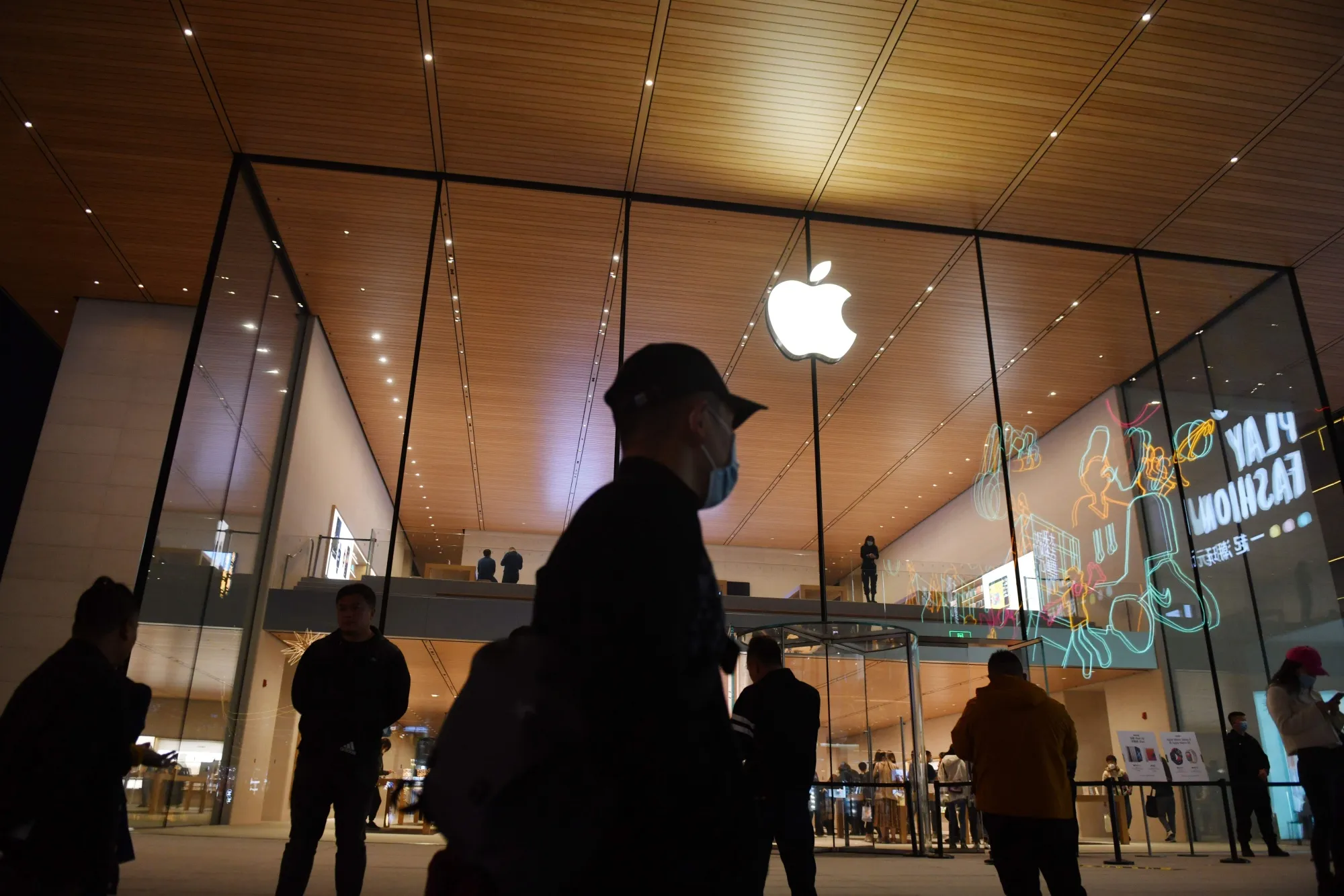 Apple’s sales in the Greater China region in the latest quarter fell 29% to $7.9 billion, the lowest since 2014.&nbsp;