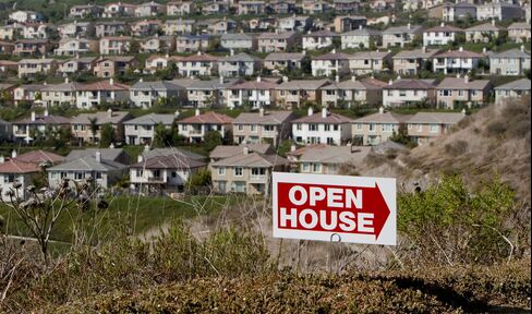 Lawmakers Mulling Fate of Fannie Mae Split on Government Hou