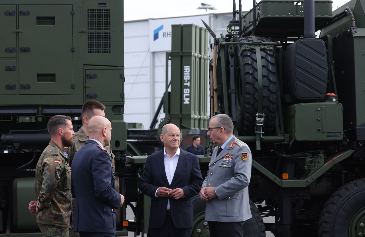 Russia's war: Scholz Touts Major Order for Air-Defense Systems for ...