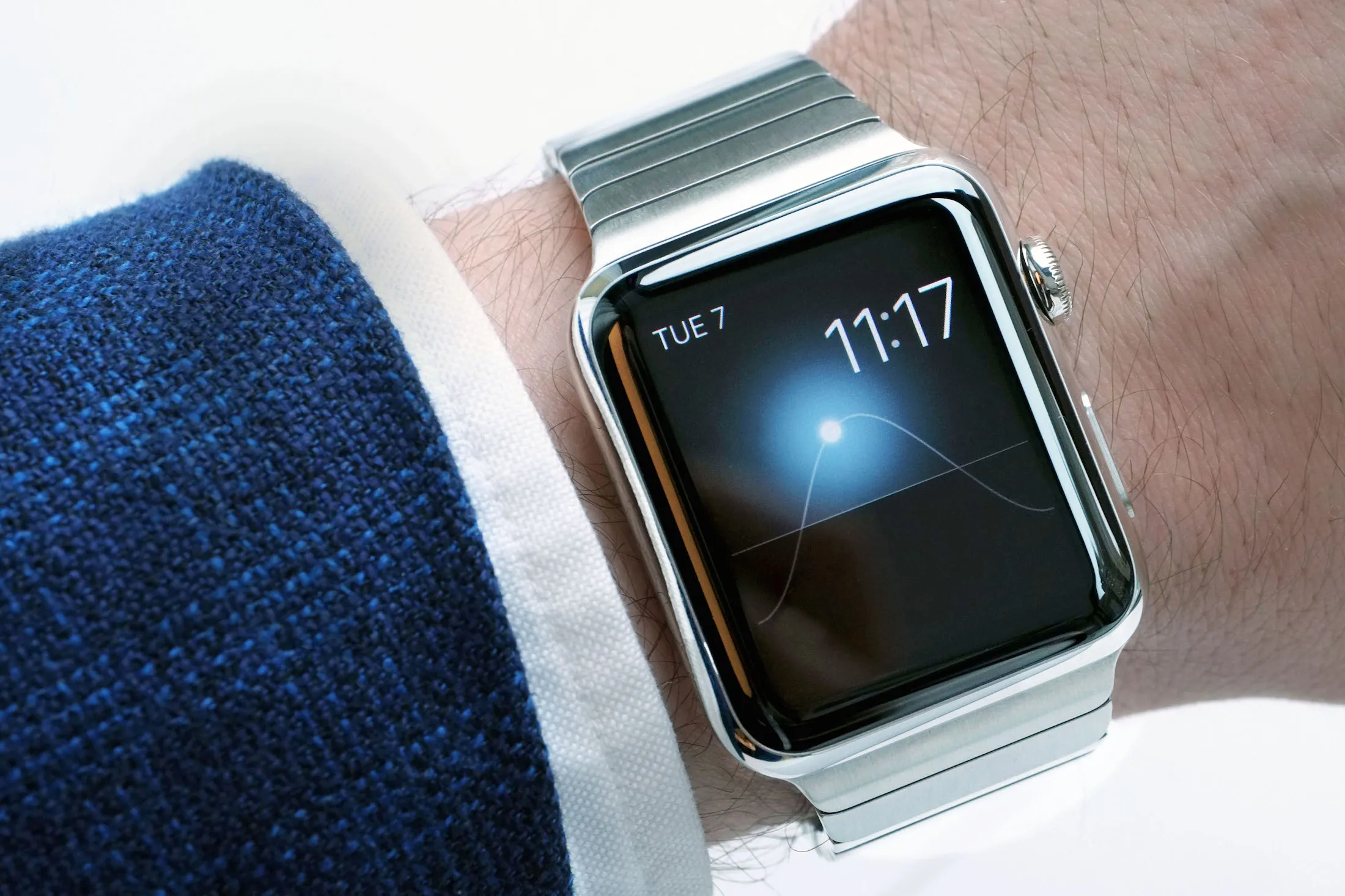 Apple Watch Review You ll Want One but You Don t Need One Bloomberg