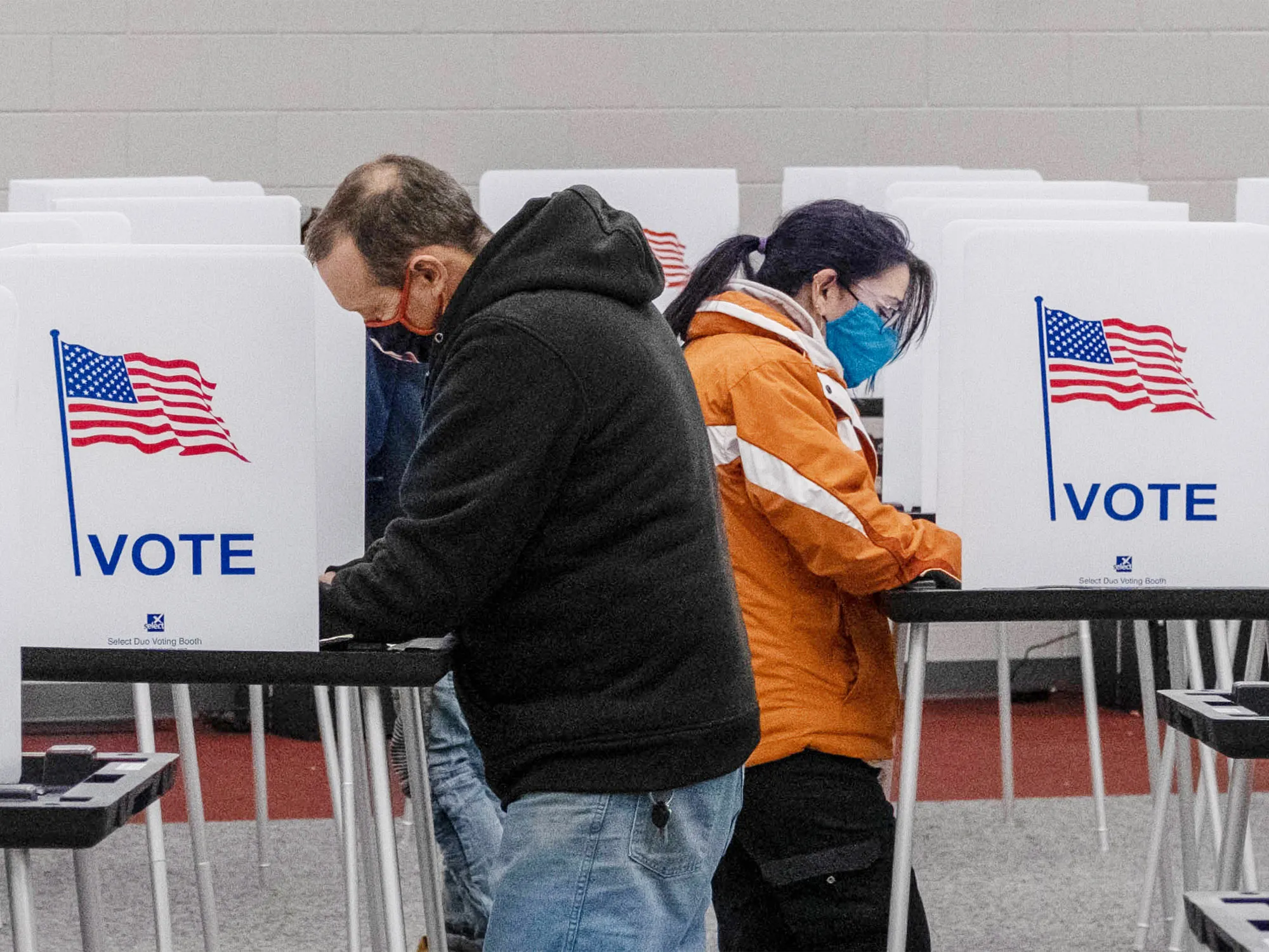 TOPSHOT-US-VOTE-MICHIGAN