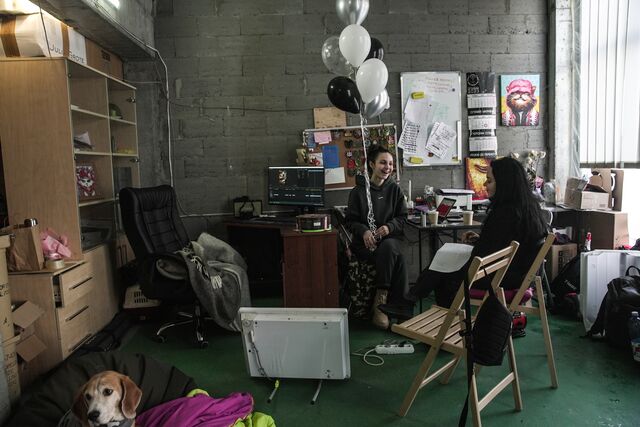 Zemliachky, an organization founded by Andrii Kolesnyk and Kseniia Drahanyuk, has helped equip the army which was unprepared for an influx of tens of thousands of volunteer female soldiers.