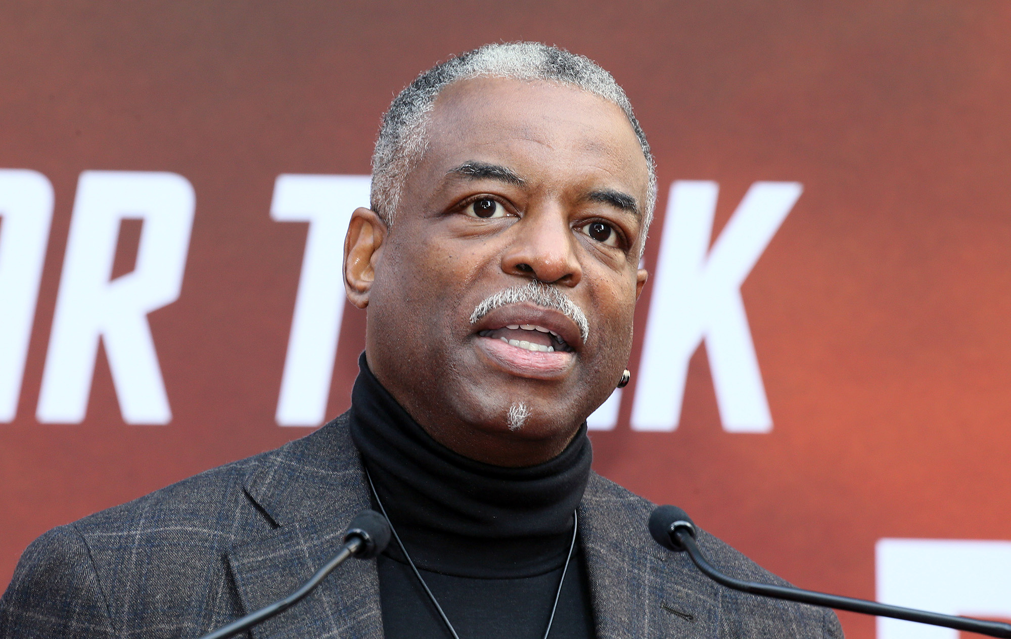 LeVar Burton to Be Jeopardy Guest Host Petition Credited