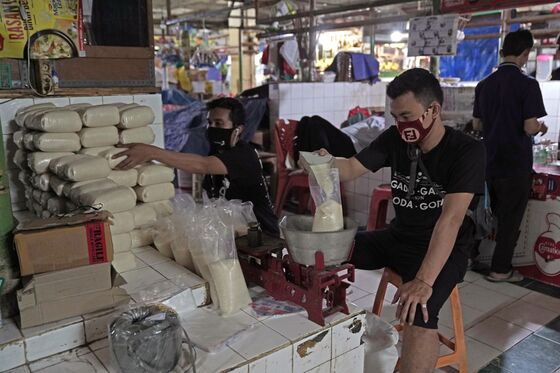 Sweet-Toothed Indonesia to Cut Dependence on Sugar Imports