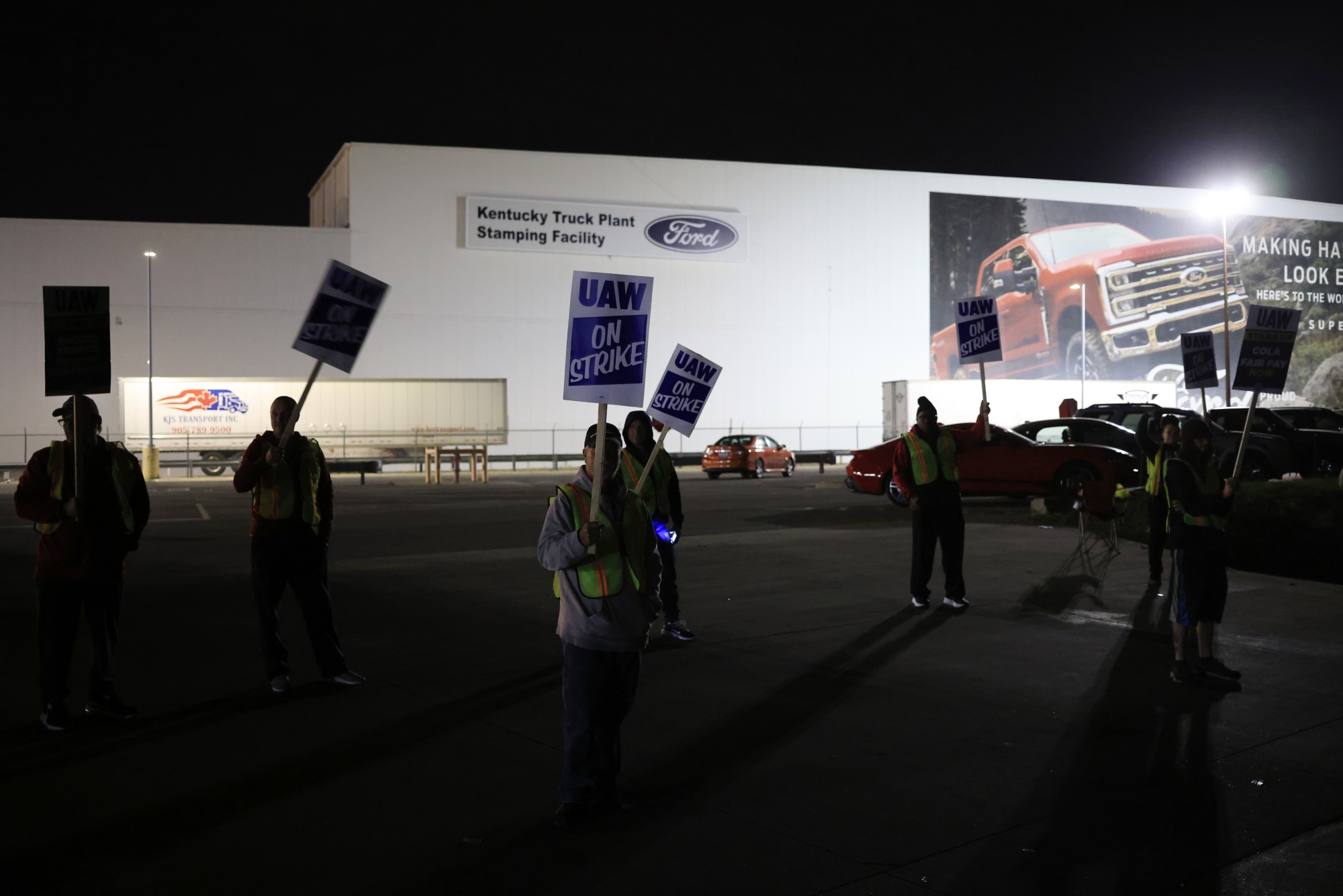Labor Strikes: The UAW Is Declaring Victory But Ford Won Too - Bloomberg