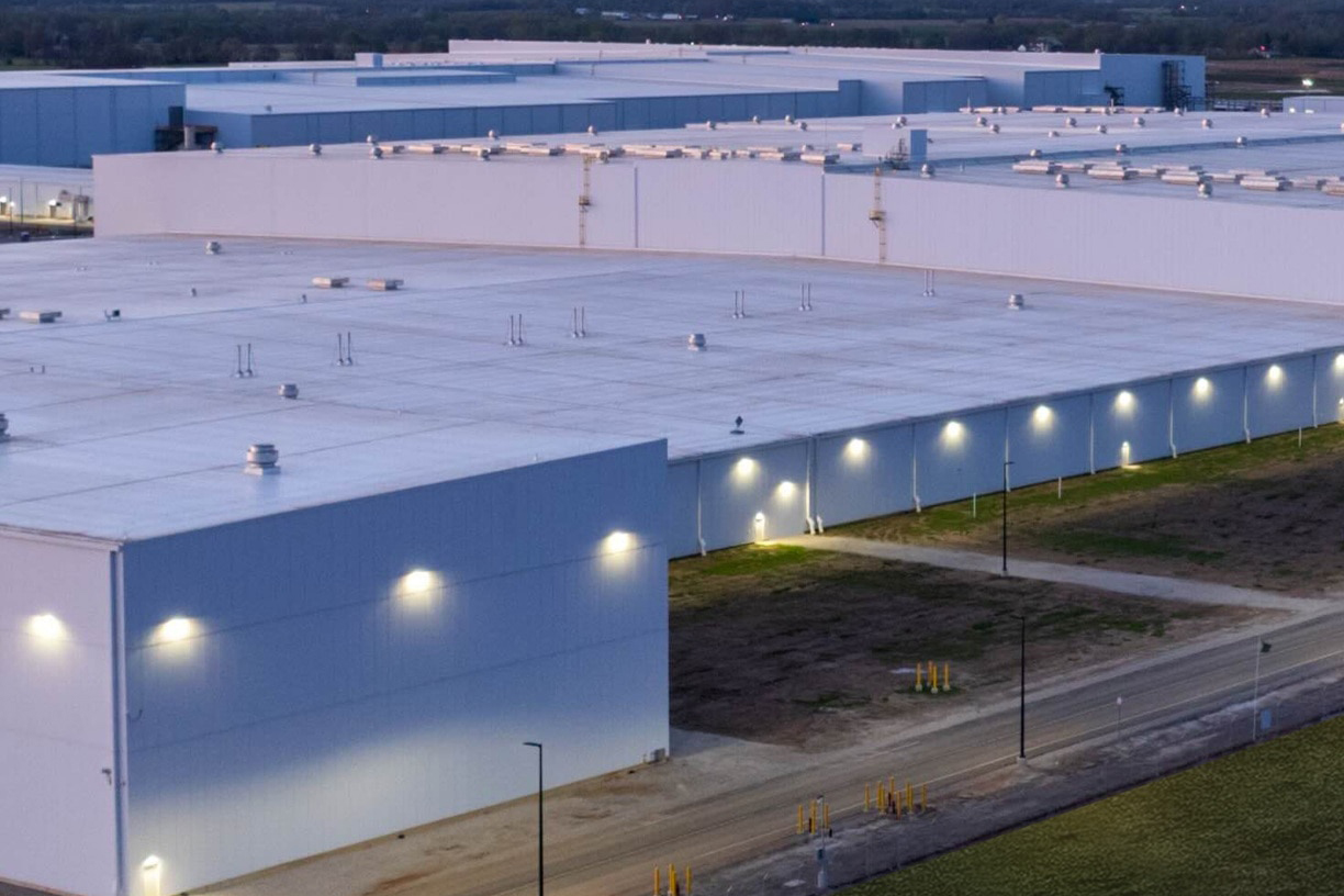 Ford is investing $2 billion to get into the energy storage business.