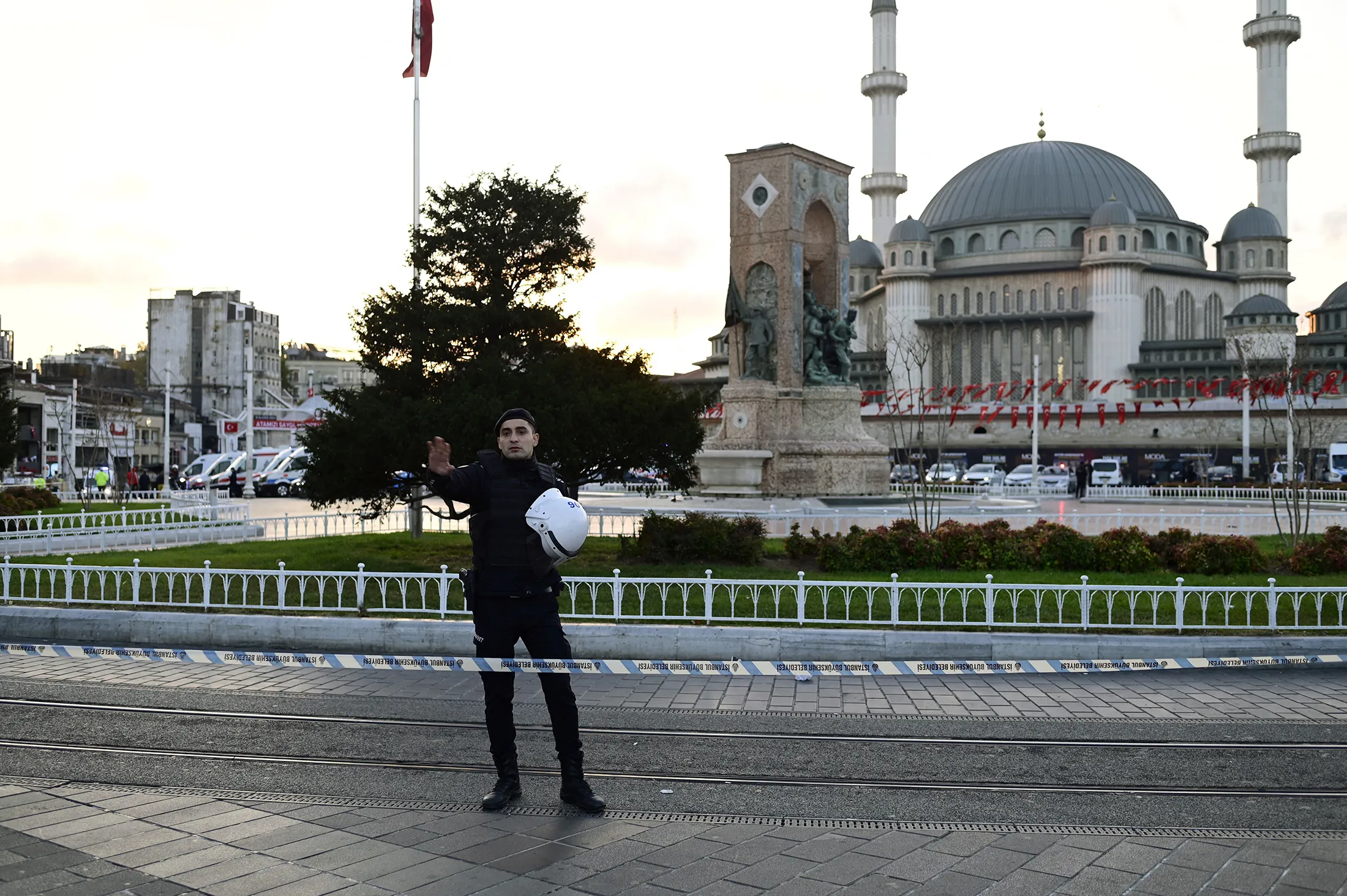 A Turkish policeman&nbsp;secures the area after an explosion in Istanbul, on Nov.&nbsp;13.