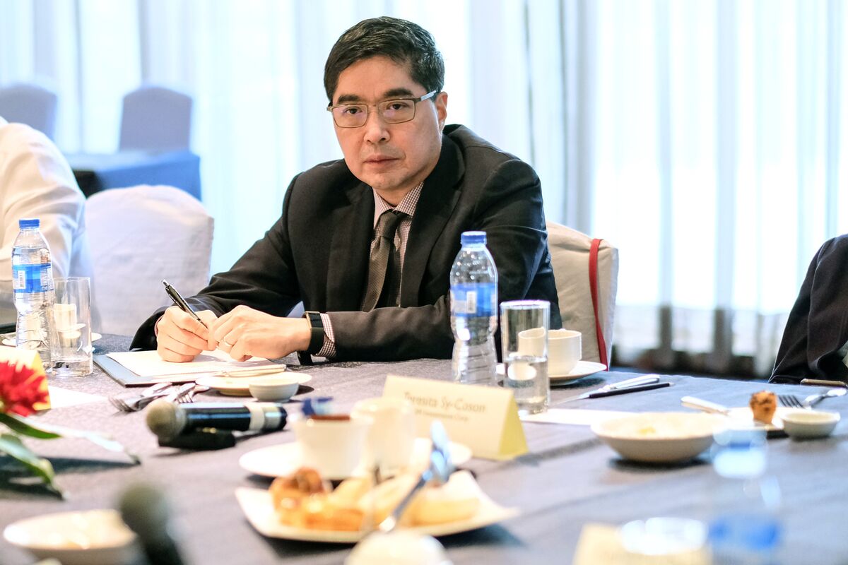 bloomberg.com - Neil Jerome Morales - Philippine Tycoon Boosts PhilWeb Investment in Online Gaming Push