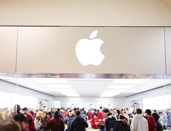 relates to Apple Store in New Jersey Votes Against Unionizing