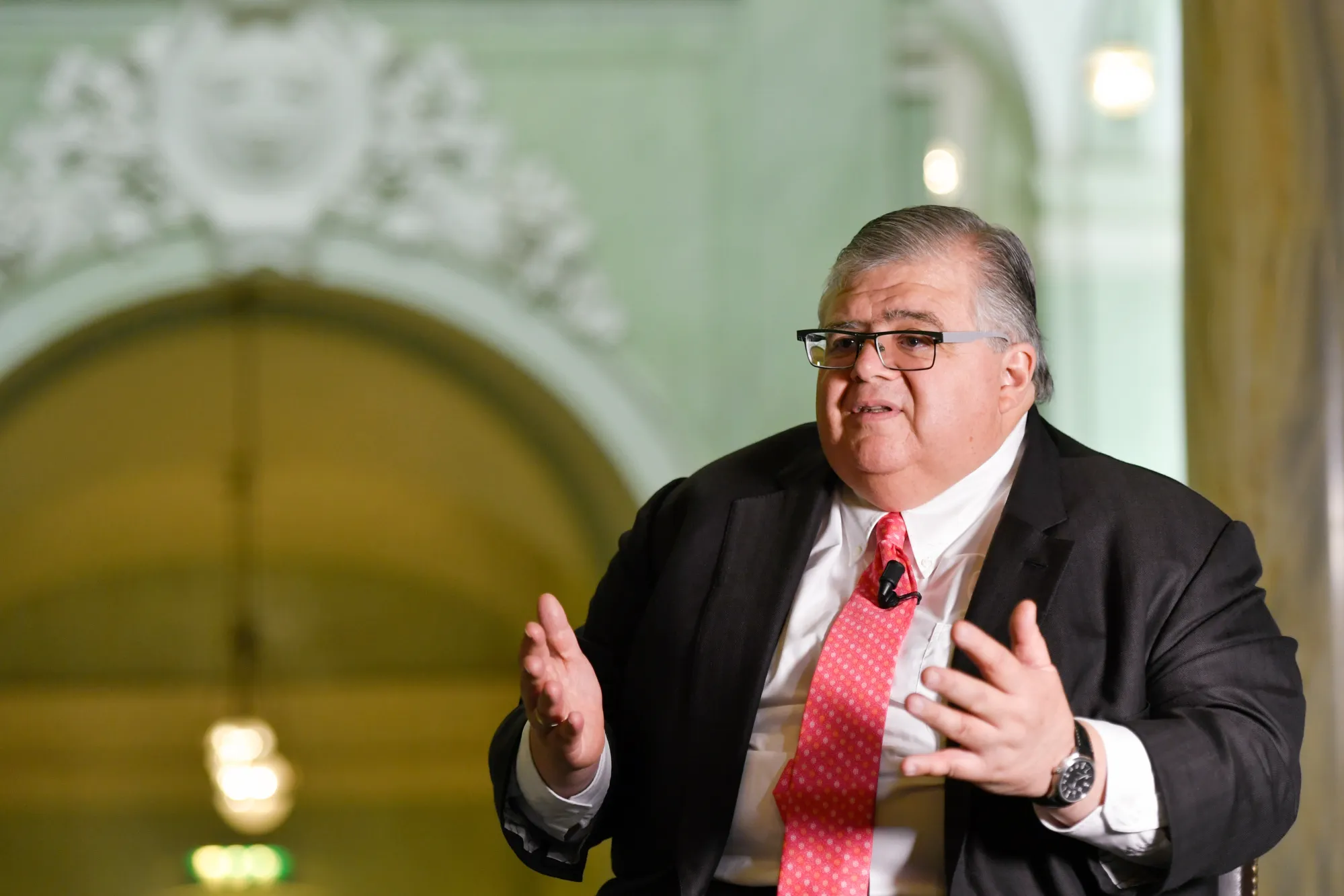 スタグフレーション阻止で断固たる行動を、各中銀に促す－ＢＩＳ - Bloomberg