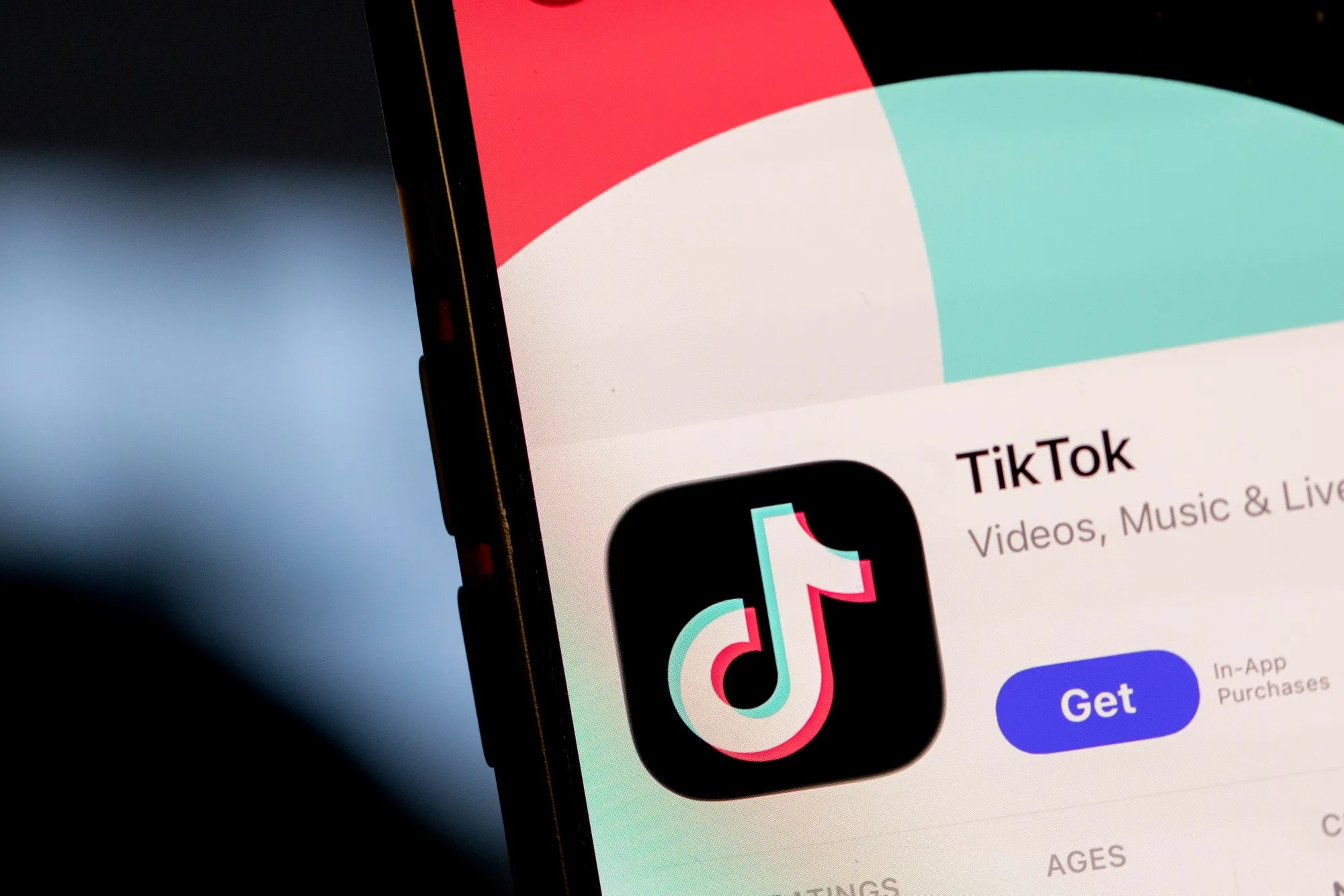 TikTok Seals Deal to Operate in the US After Years of Drama - Bloomberg