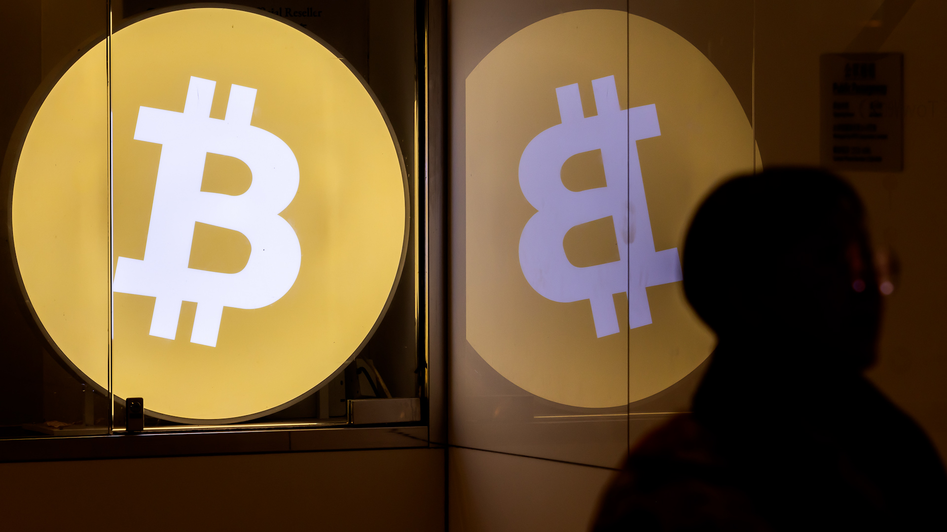 ビットコイン投資戦略の持続性に疑問符－ストラテジー株が大幅下落 - Bloomberg