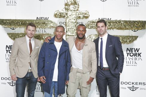 (From left) Alex Lundqvist, Cruz, Beckford, and Decker at the opening night party for NYFW: Men's, sponsored by Dockers and the CFDA.