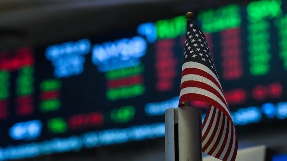 bloomberg.com - Watch Iran War: Julian Emanuel Explains Why Markets Can Still Move Higher