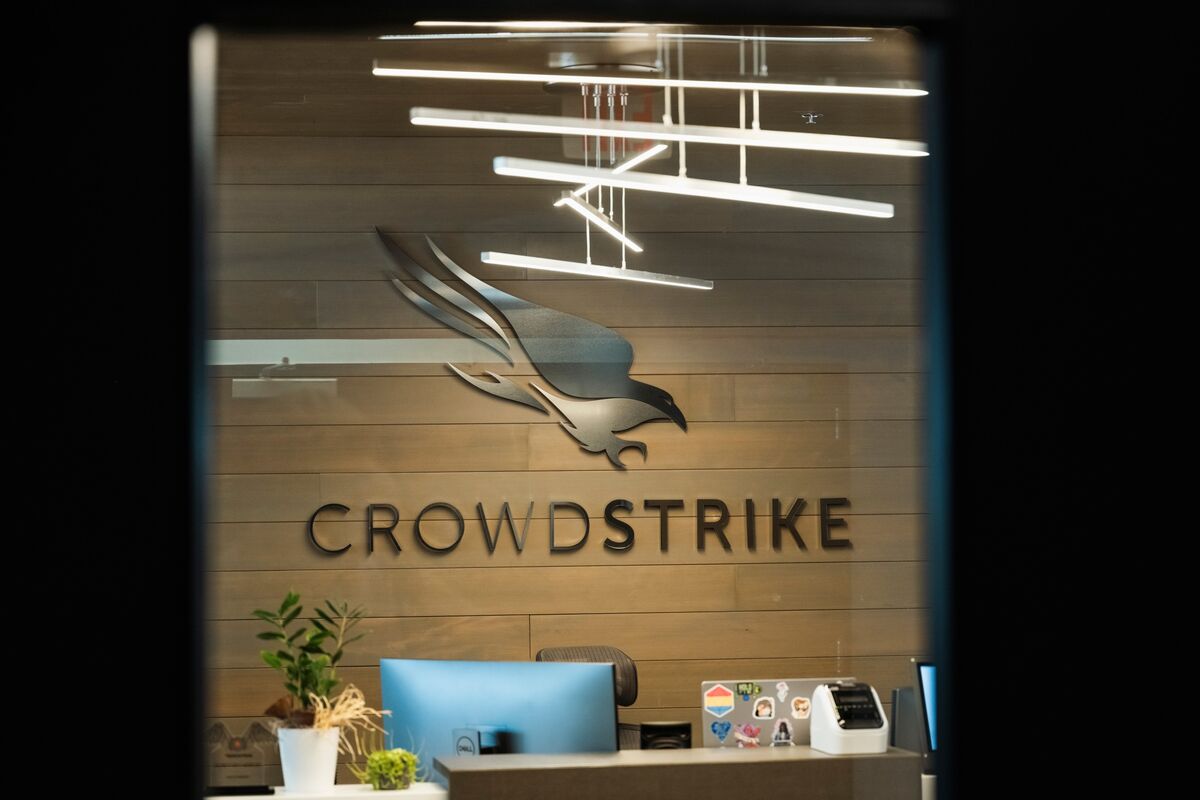 CrowdStrike entschuldigt sich für massiven Ausfall mit Geschenkkarten im ...