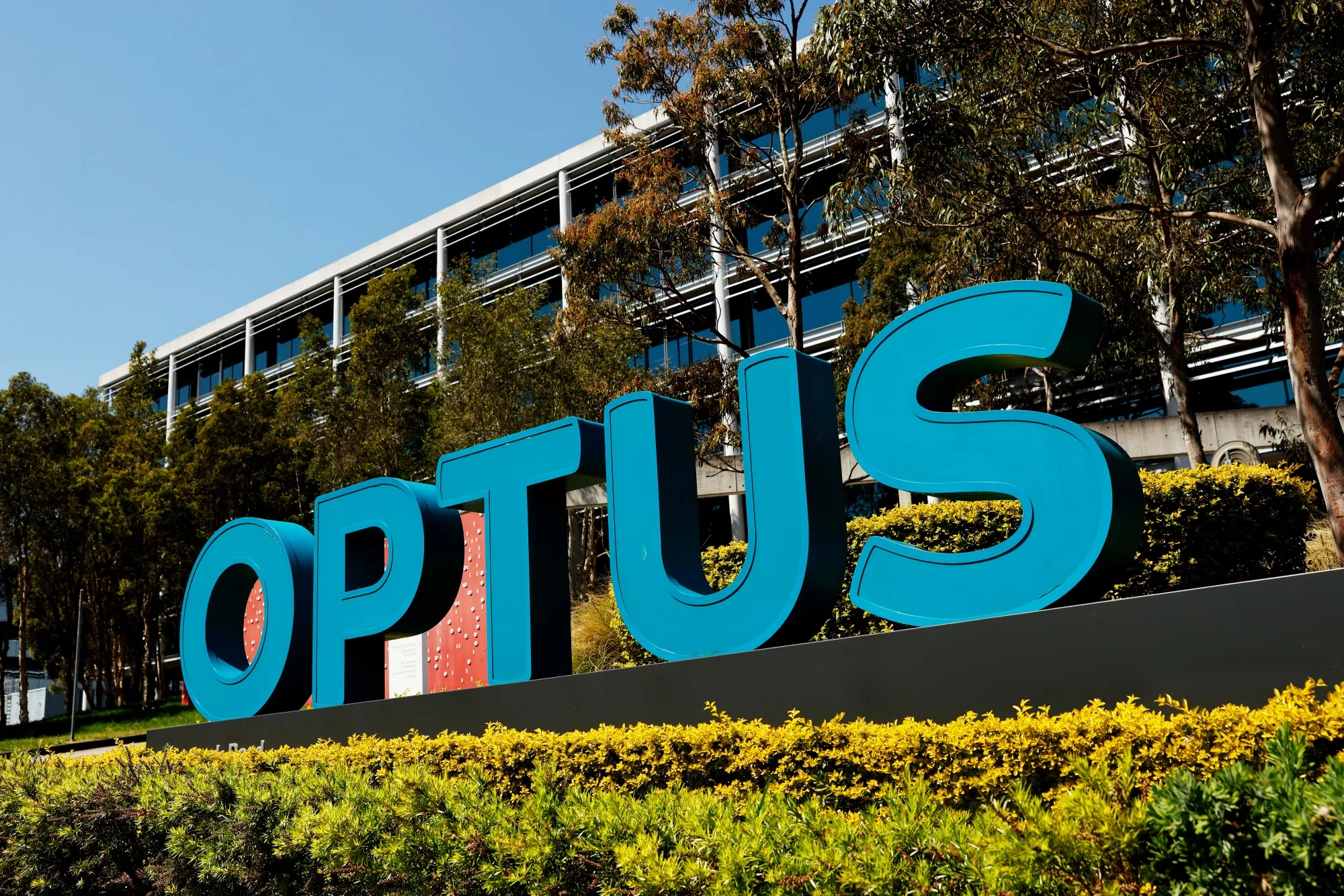 As Optus reels from another emergency call outage, the escalating reputational damage to Australia’s second-largest phone company is now bearing down on its parent&nbsp;Singapore Telecommunications.