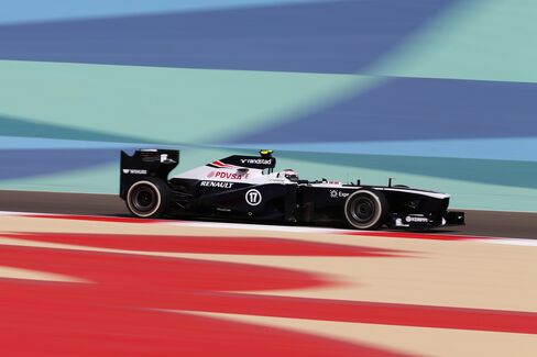 Williams Formula One Team Has 5-Million Pound Loss on Hybrid Bet