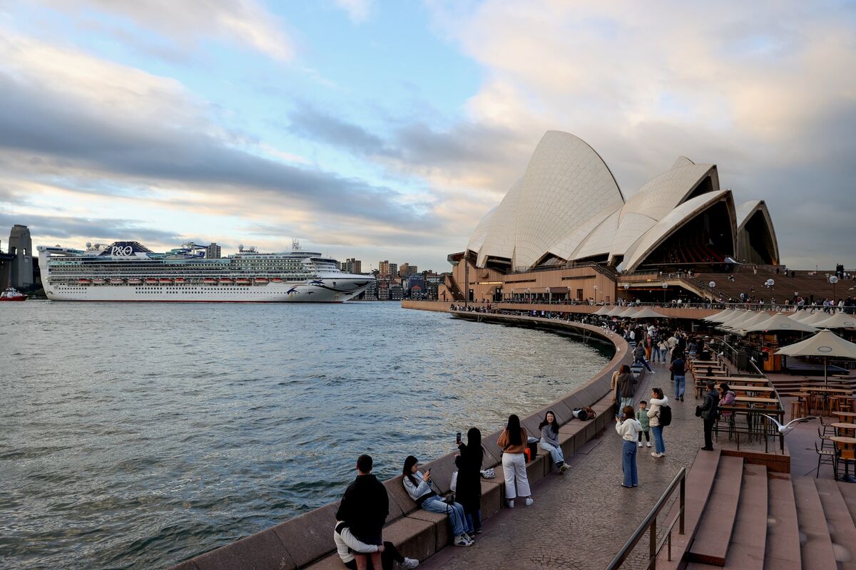 Reserve Bank of Australia Expected to Cut Cash Rate 25bps