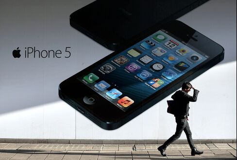 IPhone Beating Lumia 10-to-1 Leaves Nokia Suffering in U.S.