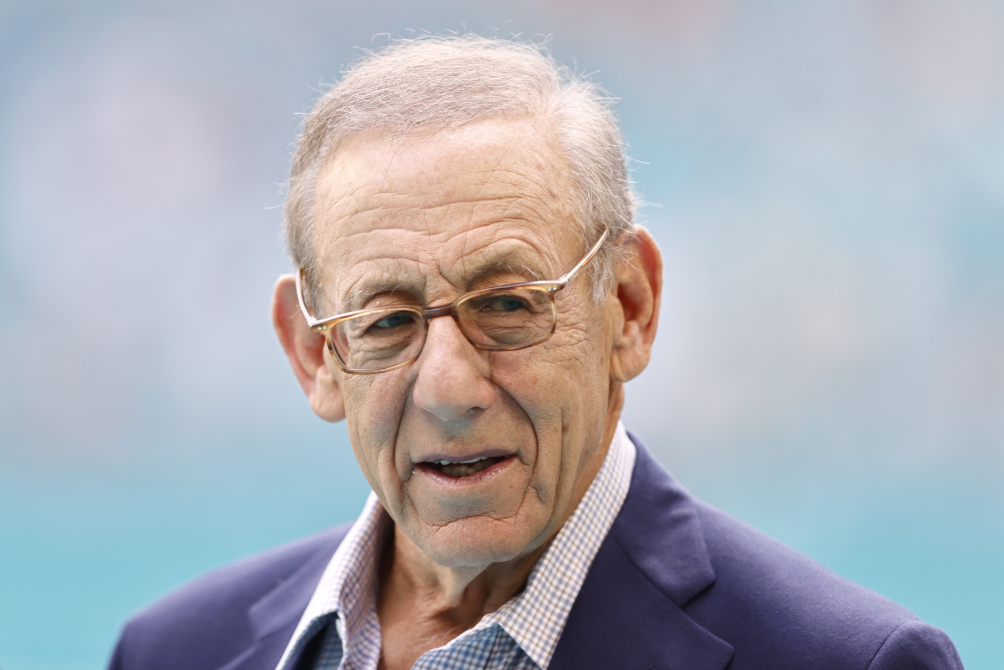 Who Is Stephen Ross, Miami Dolphins Owner Suspended for Tom Brady  Tampering? - Bloomberg