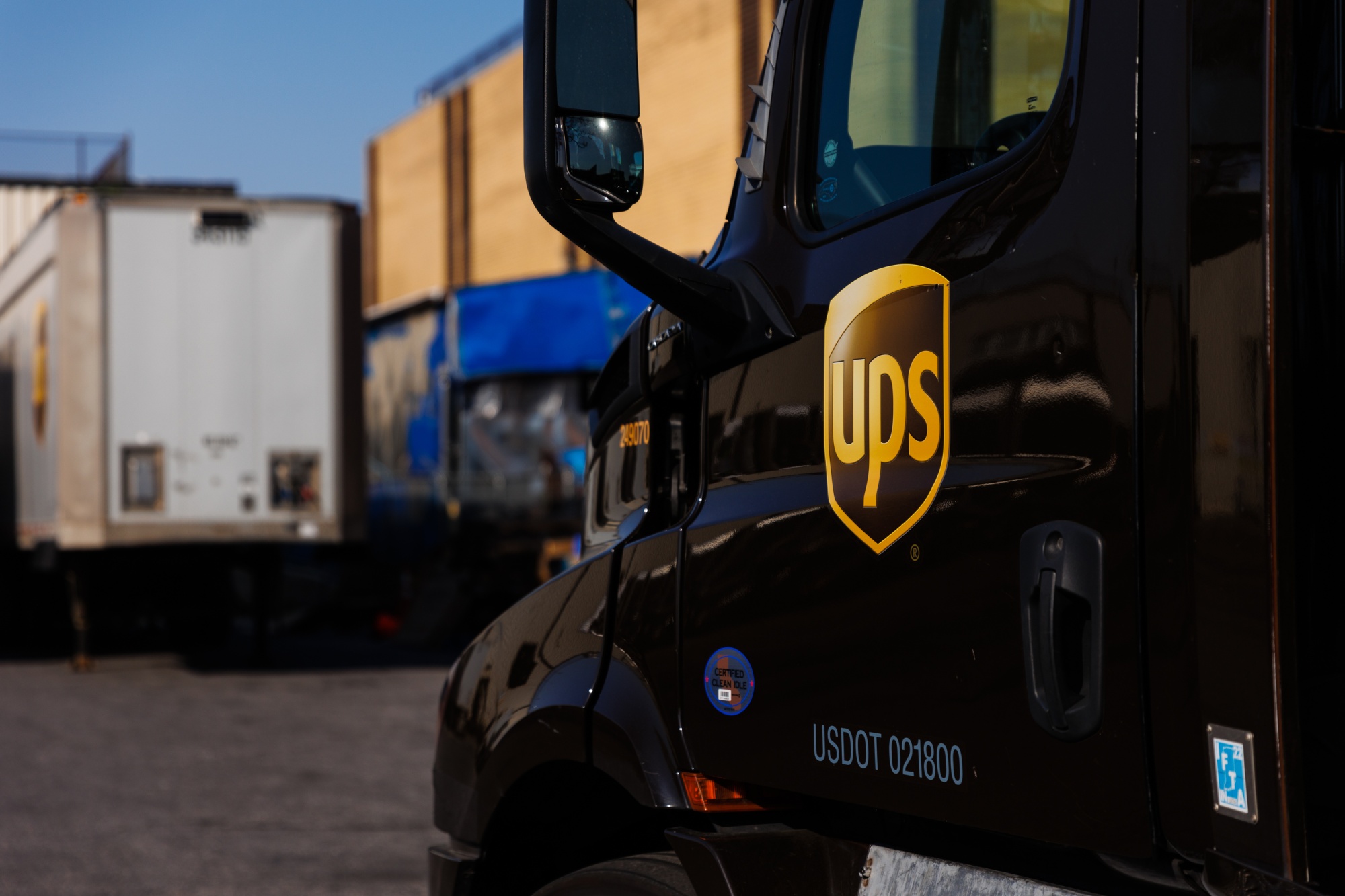 ups-teamsters-reach-agreement-on-equal-pay-end-of-mandatory-overtime