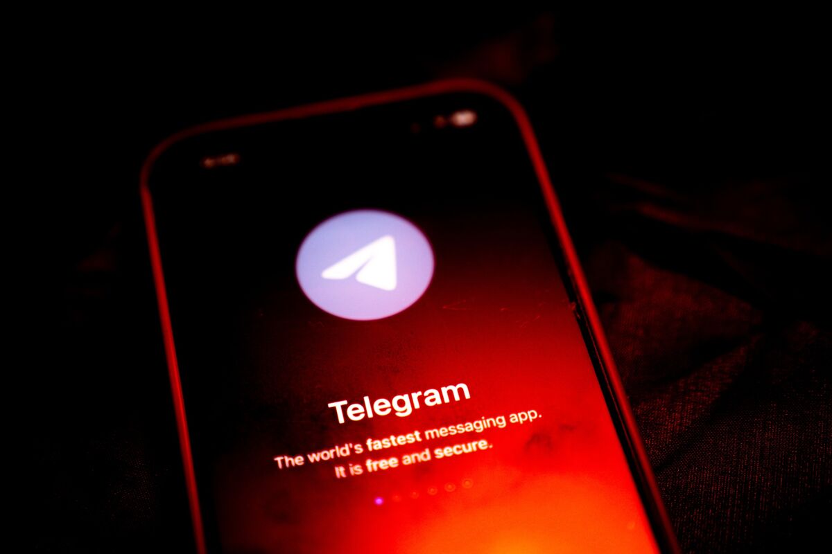 Telegram-Linked Crypto Token Sheds $2.7 Billion After CEO Held