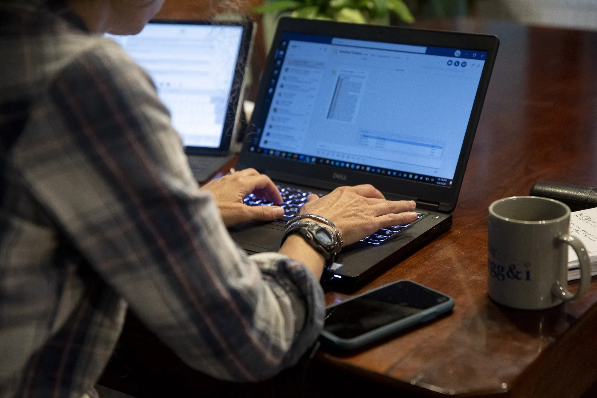 Employees Work From Home As U.S. Coronavirus Cases Rise Slightly