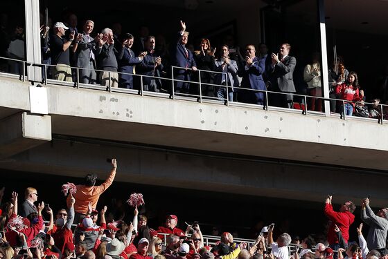 Trump Finds Refuge Amid Cheers at Alabama-LSU Gridiron Clash