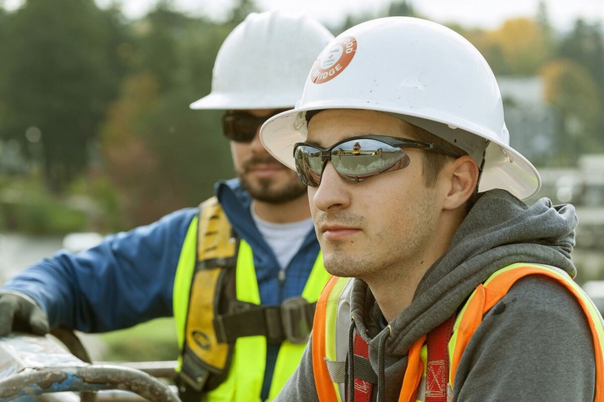 Why Apprenticeships Are Back - Bloomberg