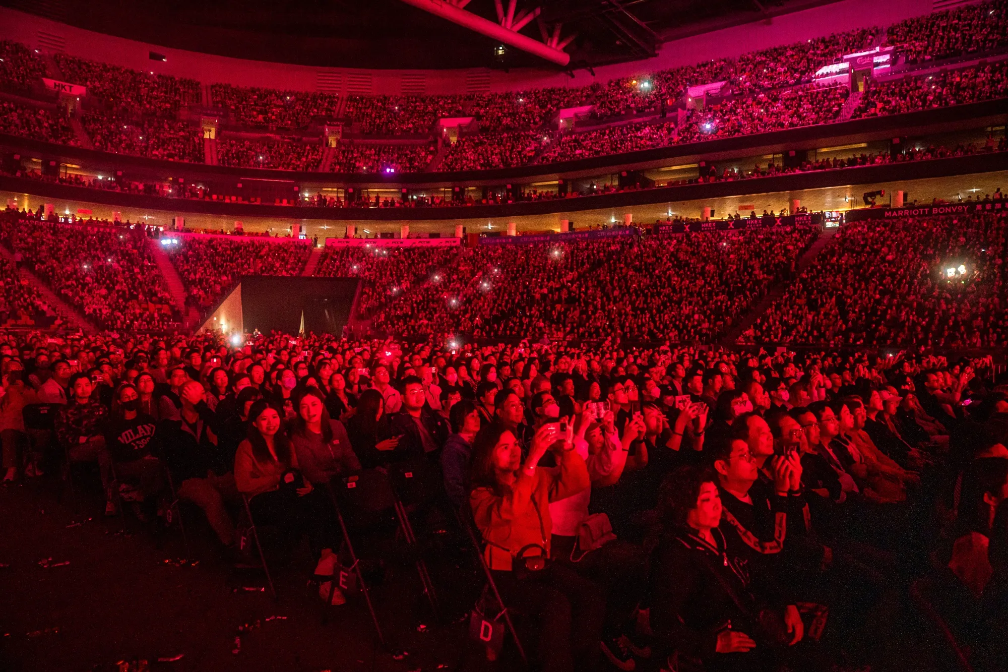 Hong Kong Stumbles in Efforts to Lure Global Stars as Ticket Debacles Mount  - Bloomberg