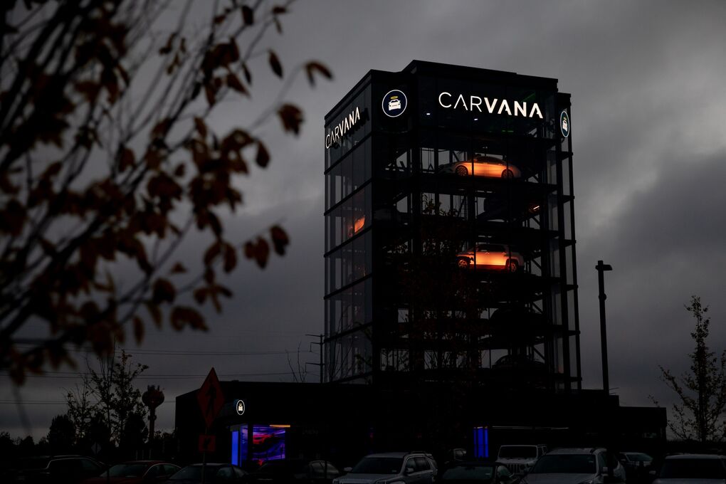 Carvana (CVNA) Stock Plunges on Quarterly Loss, Analyst Warnings