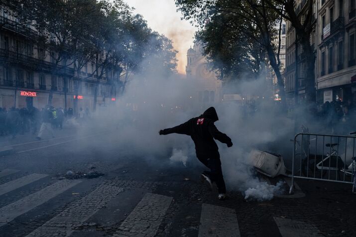 France Toughens Response to Protests as Officials Admit Failure