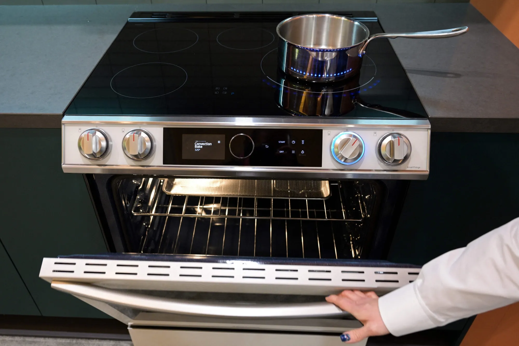 Samsung Recalls MillionPlus Electric Stoves On Fire Reports Bloomberg