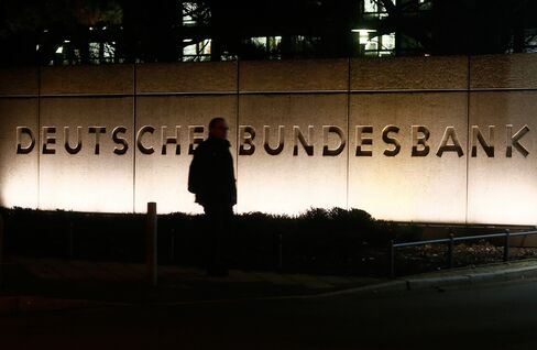 Bundesbank Said to Rebuff Italian Bid to Freeze Nomura Assets