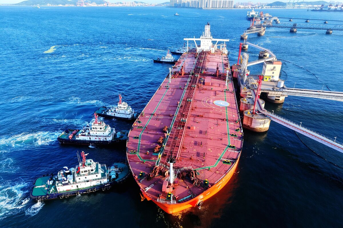 Trump Doubles India Tariffs, India Halts Russian Oil